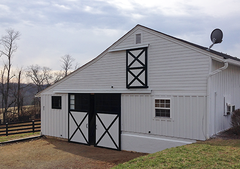 Centennial Farms lower barn in Middleburg